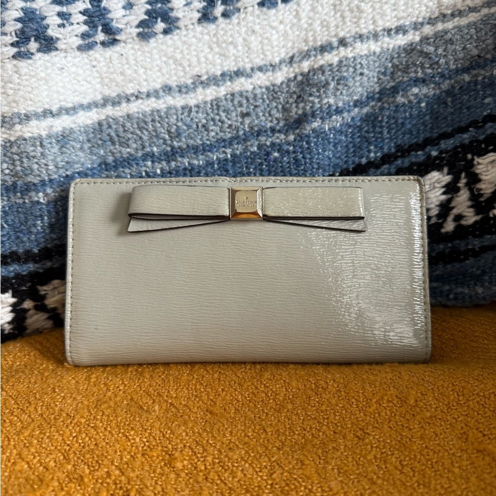 Kate Spade Patent Leather Gray Bow Wallet
